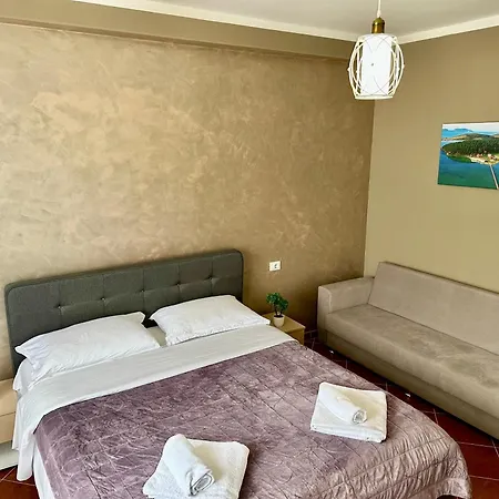 Sea Side Lungomare דירה Vlorë