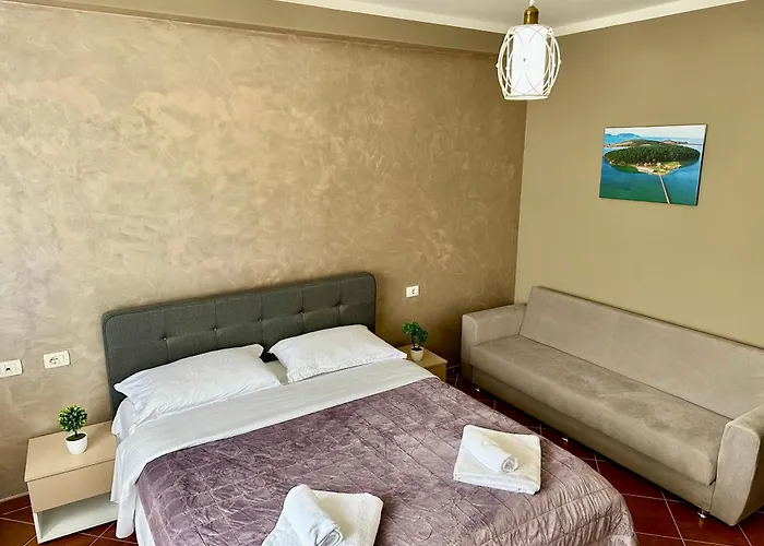 Sea Side Lungomare 公寓 Vlorë