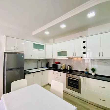 Comfort Lungomare Apartment *